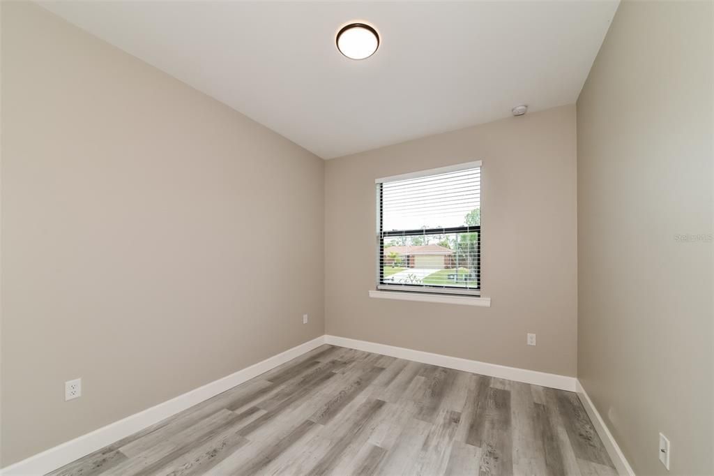 For Sale: $325,000 (3 beds, 2 baths, 1534 Square Feet)