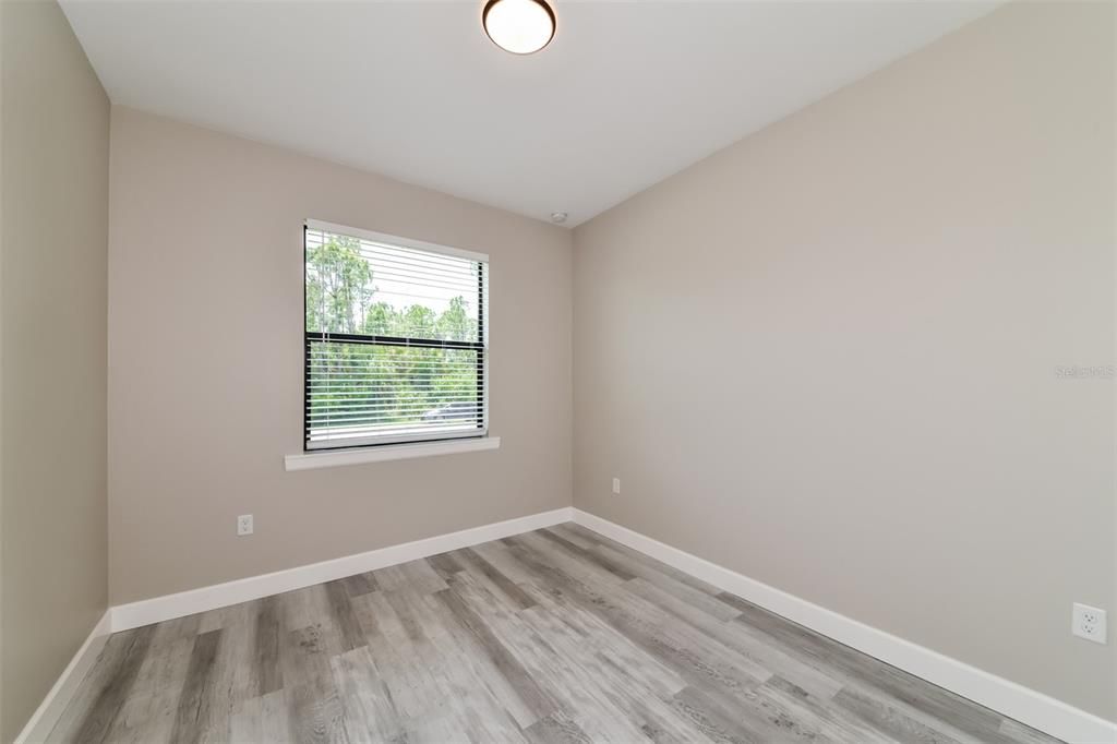 For Sale: $325,000 (3 beds, 2 baths, 1534 Square Feet)