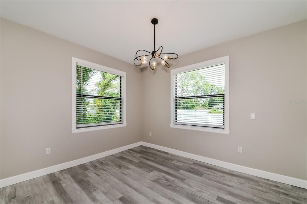 For Sale: $325,000 (3 beds, 2 baths, 1534 Square Feet)