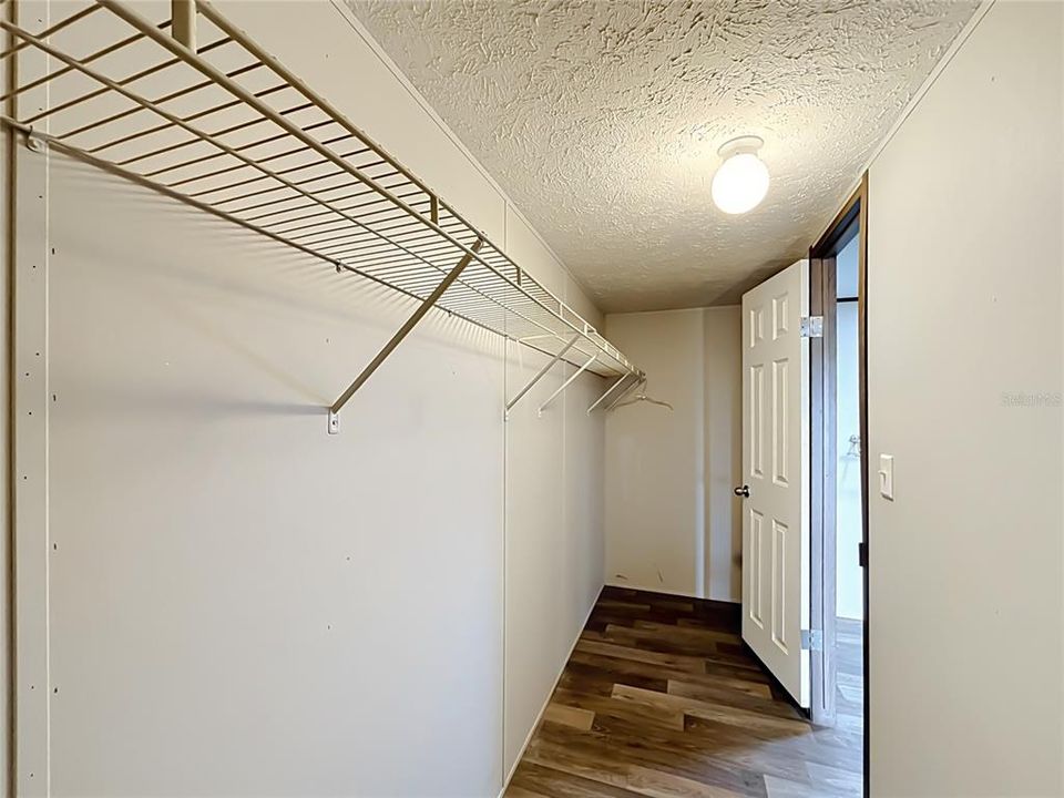 En Venta: $279,000 (3 camas, 2 baños, 1512 Pies cuadrados)