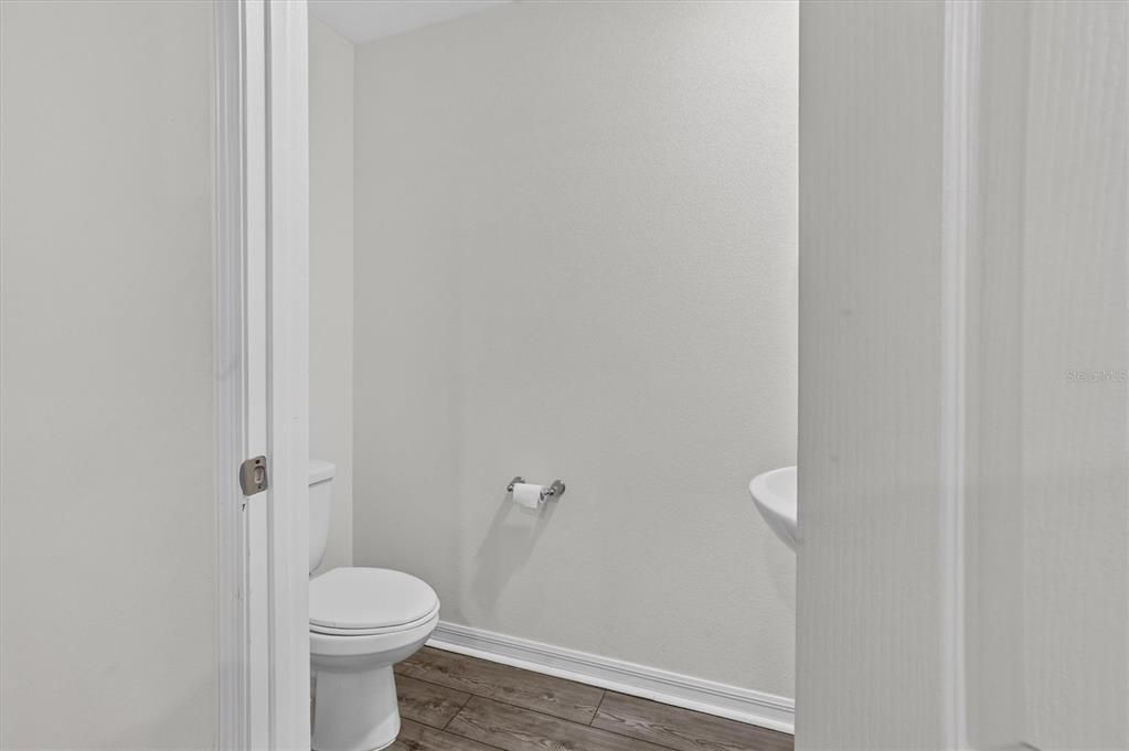 For Sale: $230,000 (2 beds, 2 baths, 1574 Square Feet)