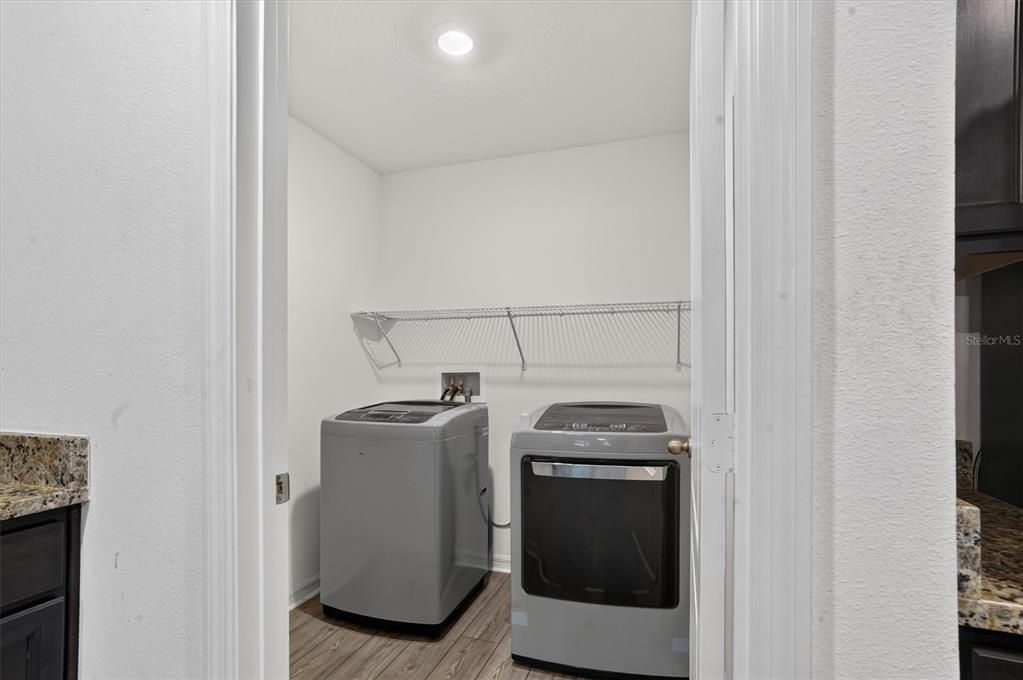 For Sale: $230,000 (2 beds, 2 baths, 1574 Square Feet)