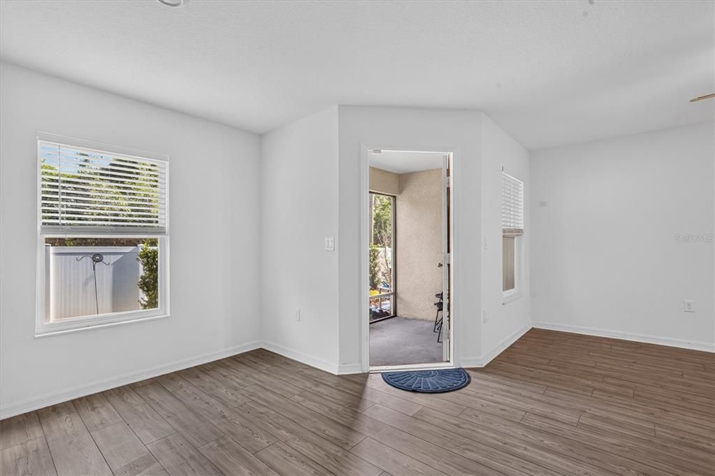 For Sale: $230,000 (2 beds, 2 baths, 1574 Square Feet)