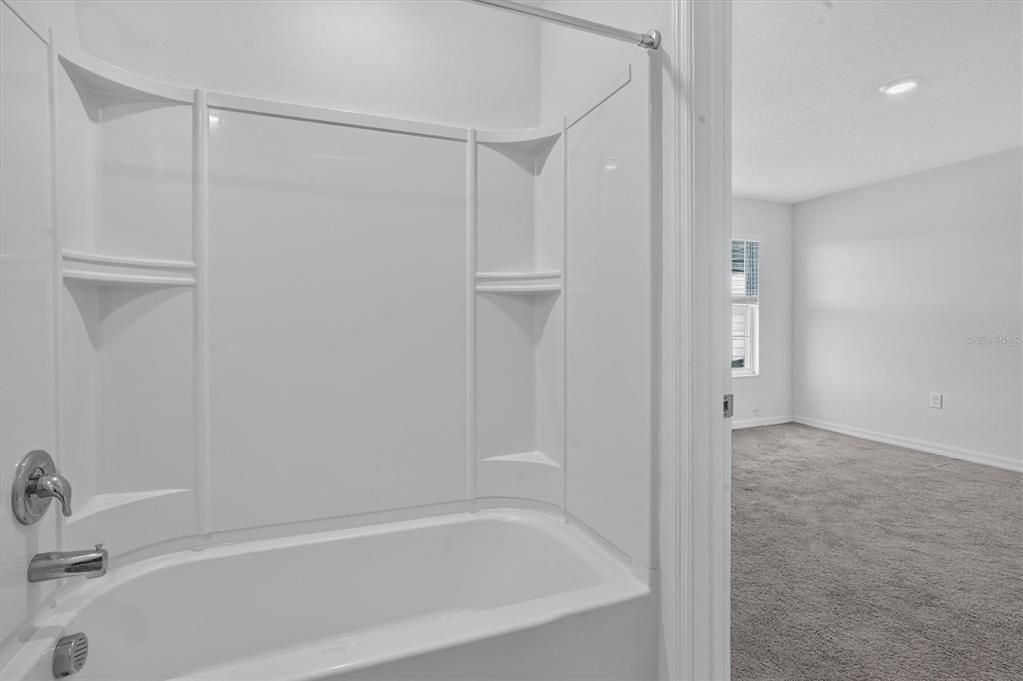 For Sale: $230,000 (2 beds, 2 baths, 1574 Square Feet)