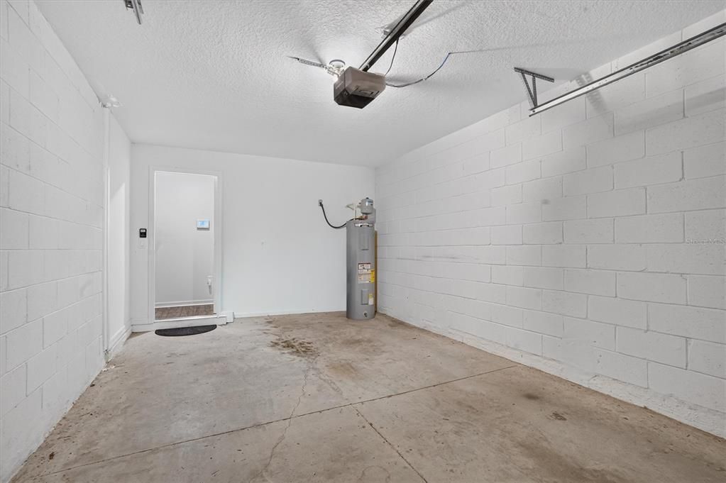 For Sale: $230,000 (2 beds, 2 baths, 1574 Square Feet)