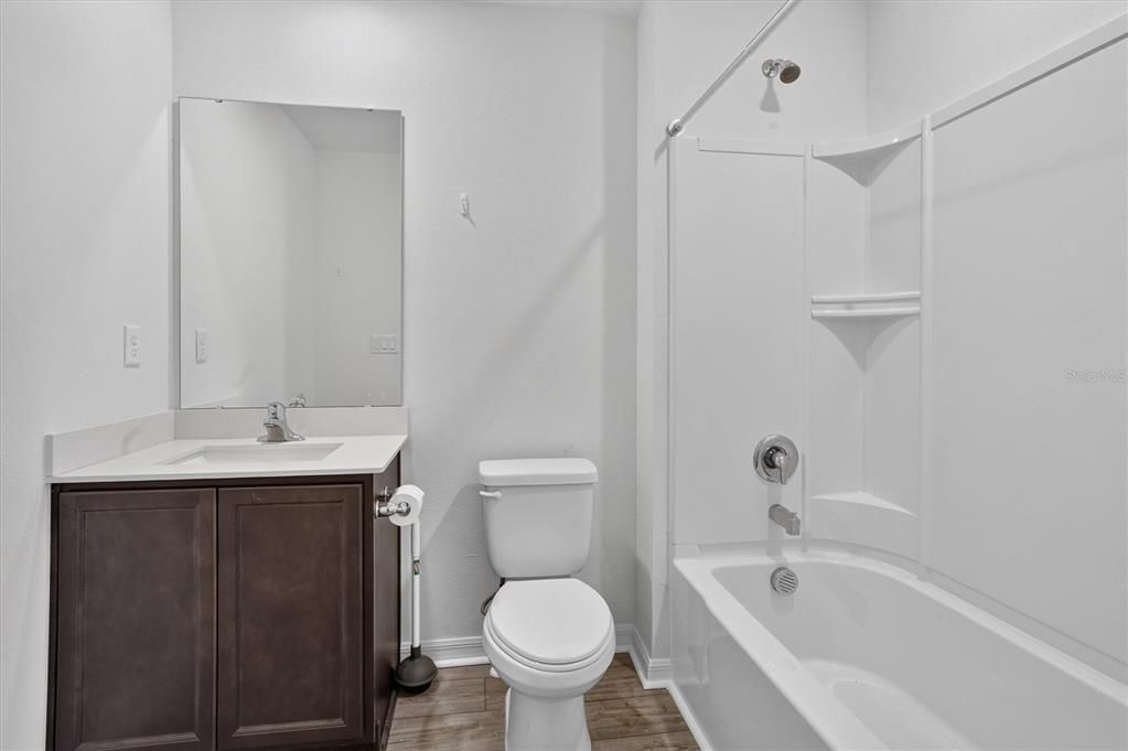 For Sale: $230,000 (2 beds, 2 baths, 1574 Square Feet)