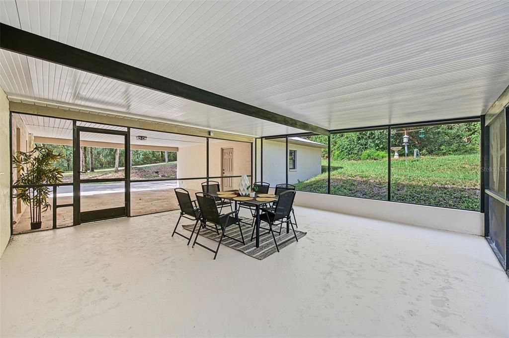 En Venta: $599,000 (4 camas, 2 baños, 2310 Pies cuadrados)