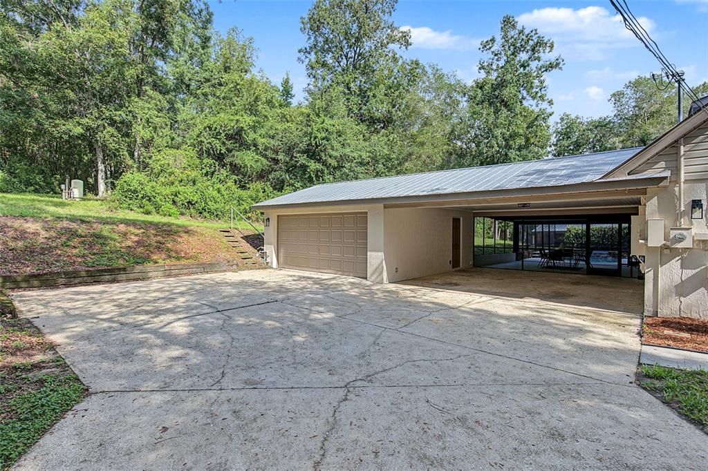 En Venta: $599,000 (4 camas, 2 baños, 2310 Pies cuadrados)