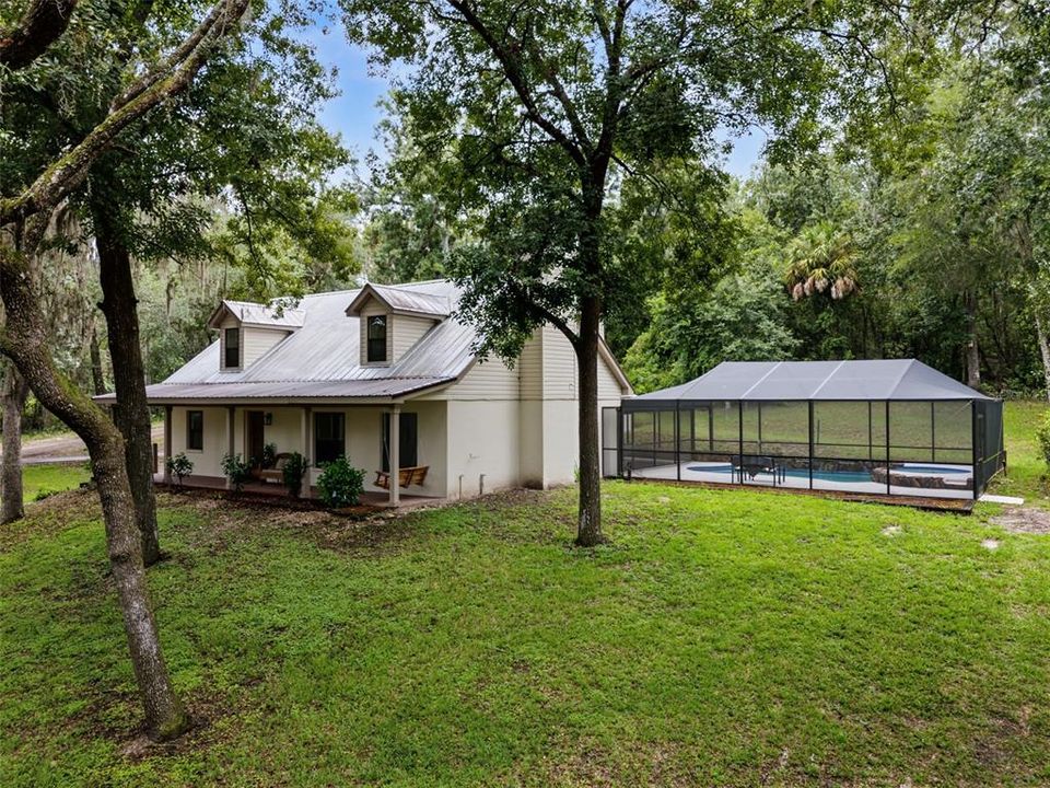 En Venta: $599,000 (4 camas, 2 baños, 2310 Pies cuadrados)