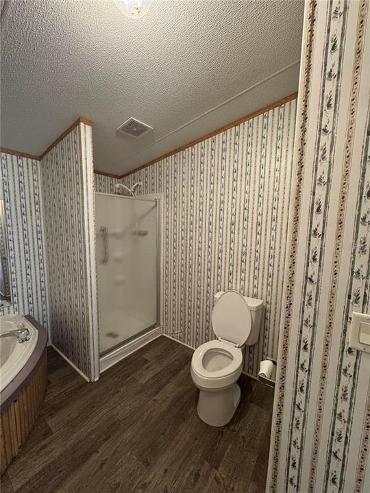 На продажу: $95,000 (4 спален, 2 ванн, 1620 Квадратных фут)