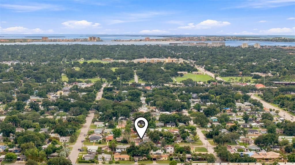 En Venta: $799,990 (5 camas, 4 baños, 2327 Pies cuadrados)
