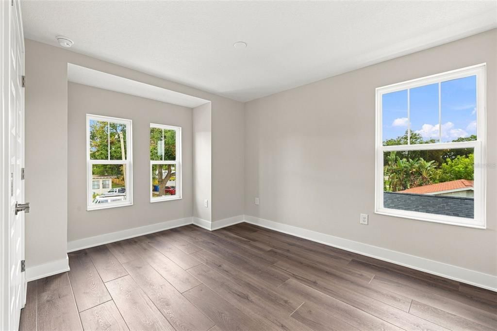 En Venta: $799,990 (5 camas, 4 baños, 2327 Pies cuadrados)