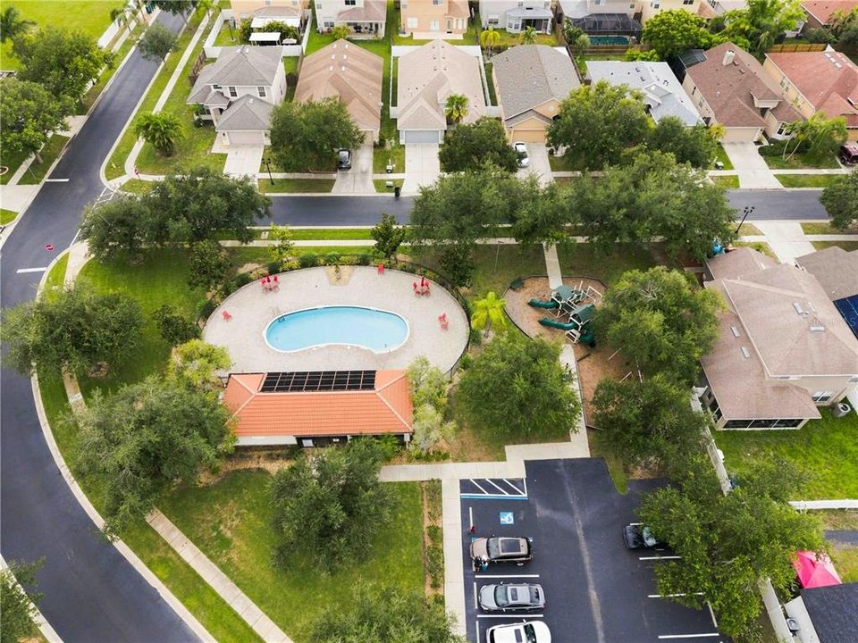For Sale: $324,900 (3 beds, 2 baths, 1711 Square Feet)