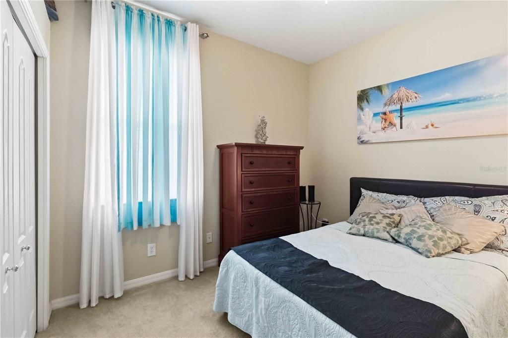 For Sale: $324,900 (3 beds, 2 baths, 1711 Square Feet)