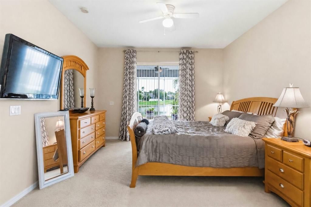 For Sale: $324,900 (3 beds, 2 baths, 1711 Square Feet)