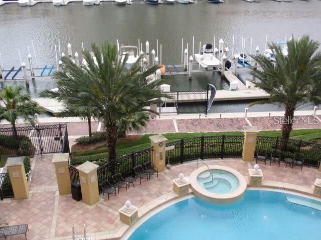For Rent: $2,695 (2 beds, 2 baths, 1184 Square Feet)