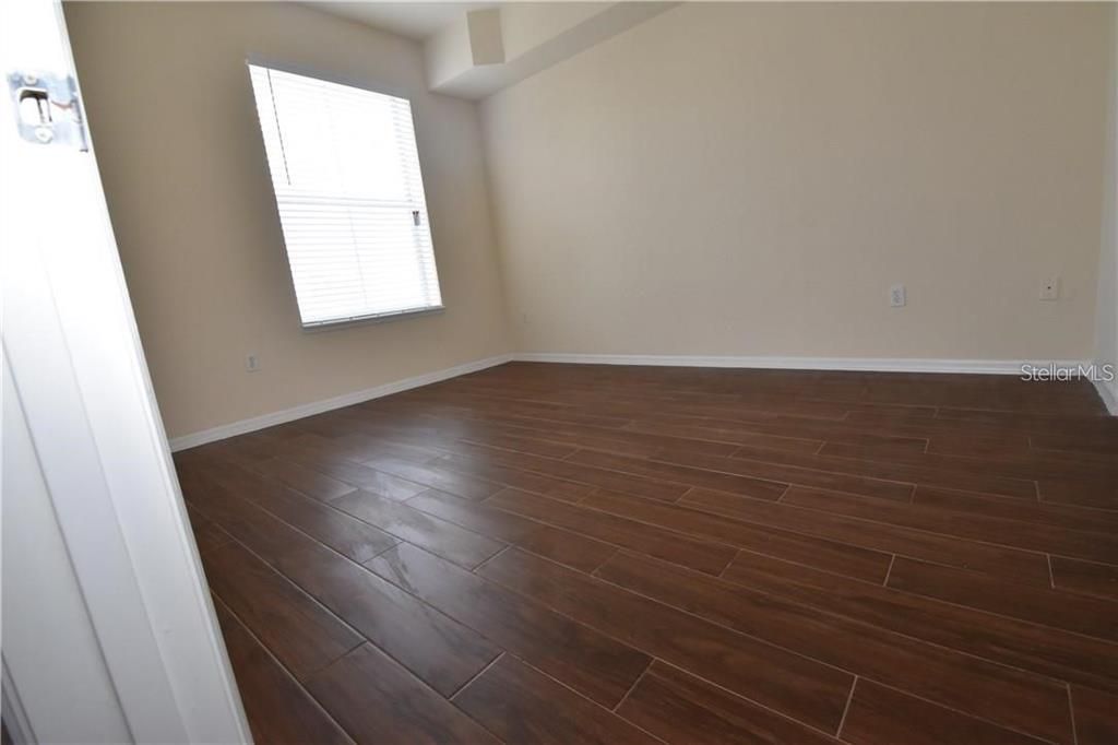 For Rent: $2,695 (2 beds, 2 baths, 1184 Square Feet)
