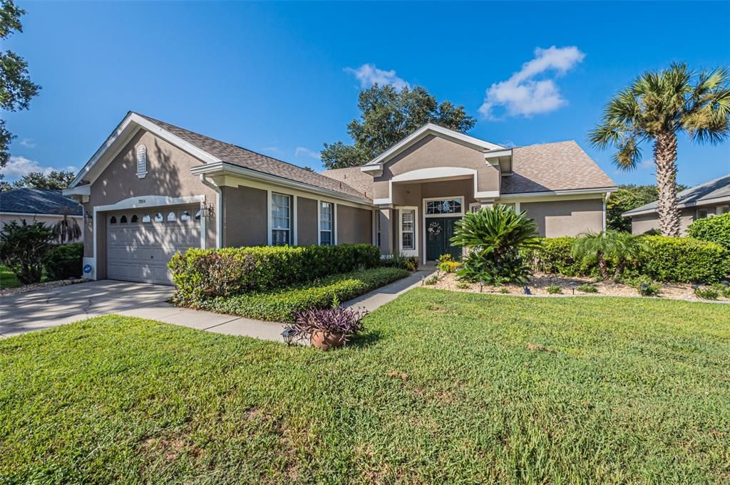 For Sale: $450,000 (2 beds, 2 baths, 2205 Square Feet)