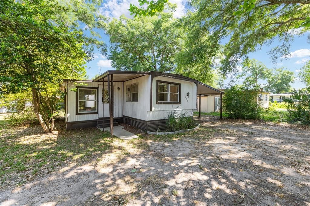 For Sale: $84,900 (2 beds, 2 baths, 920 Square Feet)