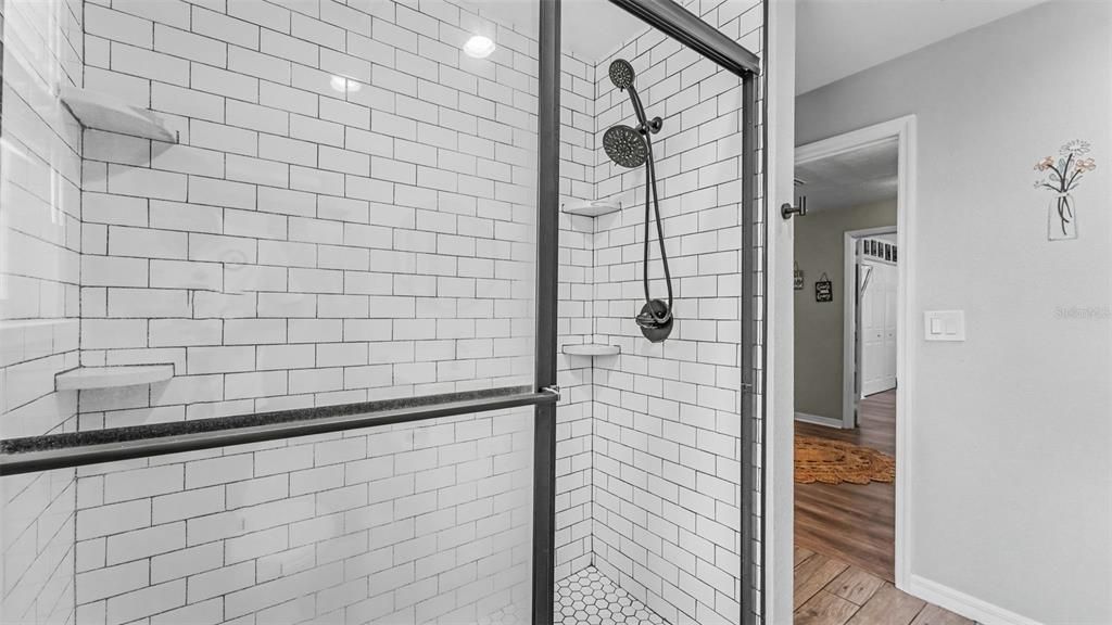 : $779,000 (4 camas, 3 baños, 3048 Pies cuadrados)