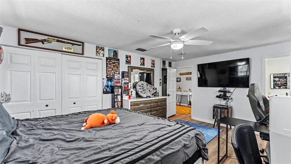: $779,000 (4 camas, 3 baños, 3048 Pies cuadrados)