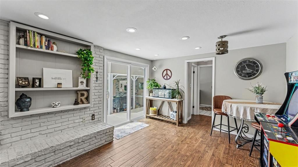 : $779,000 (4 camas, 3 baños, 3048 Pies cuadrados)