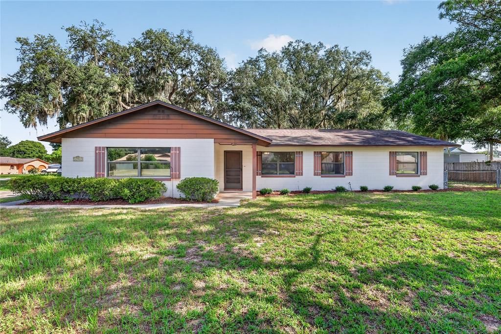 For Sale: $299,000 (3 beds, 2 baths, 1476 Square Feet)
