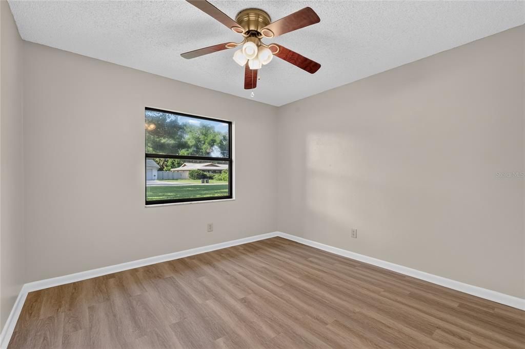 For Sale: $299,000 (3 beds, 2 baths, 1476 Square Feet)