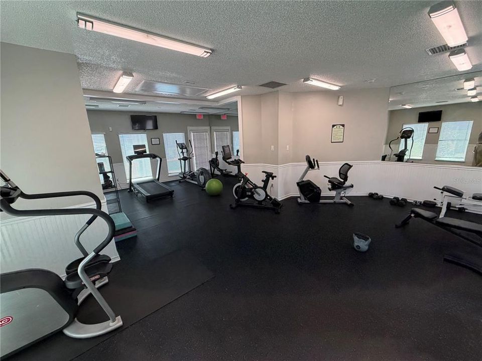 出租: $1,590 (2 贝兹, 2 浴室, 866 平方英尺)