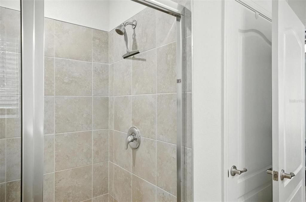 En Venta: $320,000 (3 camas, 2 baños, 1646 Pies cuadrados)