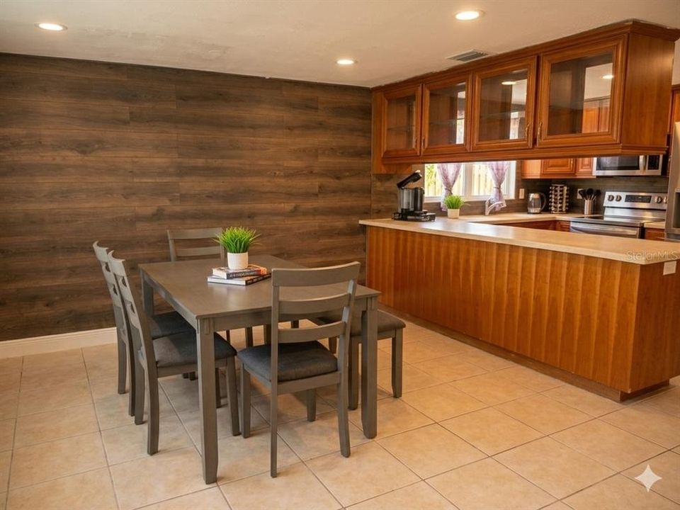 En Venta: $329,000 (3 camas, 2 baños, 1533 Pies cuadrados)