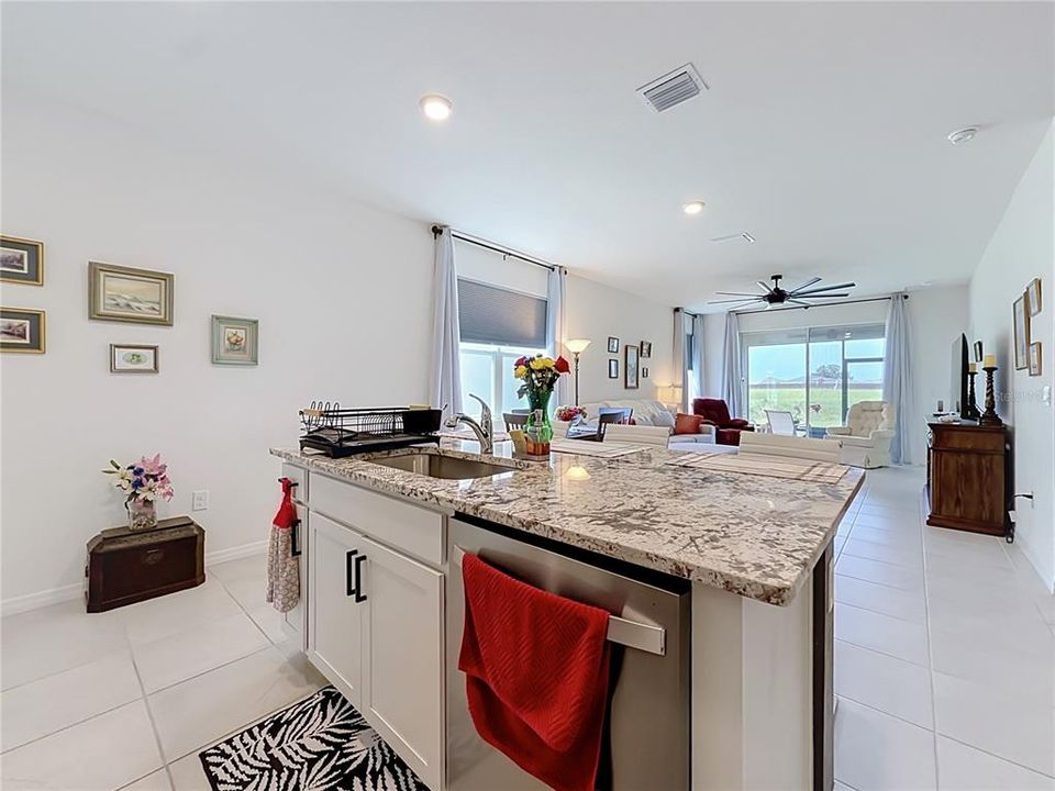 For Sale: $249,900 (3 beds, 2 baths, 1622 Square Feet)