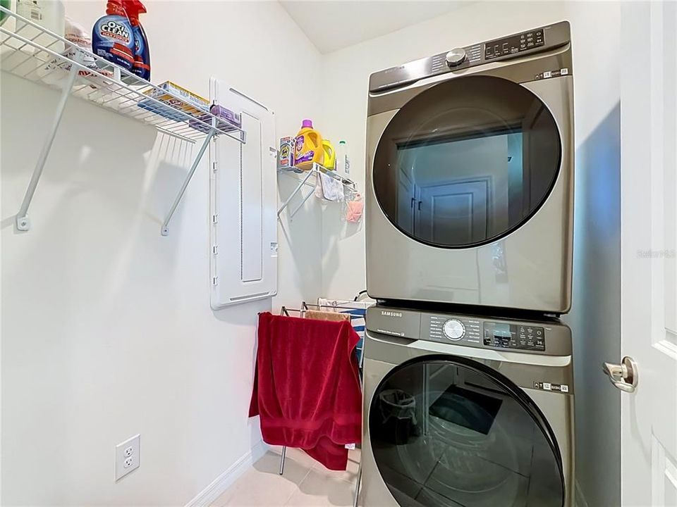 For Sale: $249,900 (3 beds, 2 baths, 1622 Square Feet)