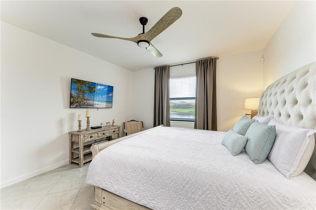 For Sale: $639,900 (3 beds, 3 baths, 2202 Square Feet)