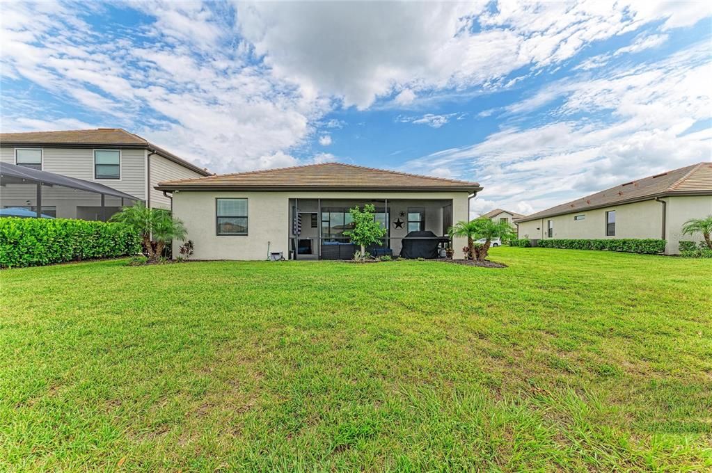 For Sale: $639,900 (3 beds, 3 baths, 2202 Square Feet)