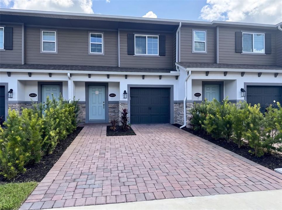 For Rent: $2,850 (3 beds, 2 baths, 1362 Square Feet)