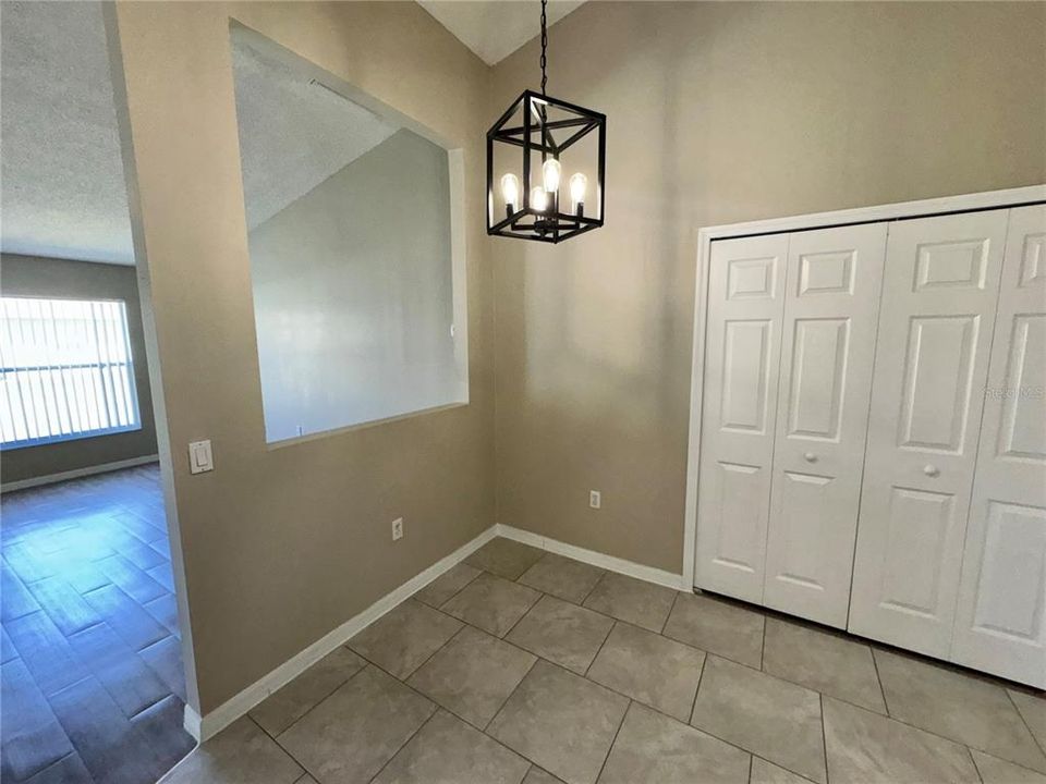 For Rent: $1,799 (3 beds, 2 baths, 2040 Square Feet)
