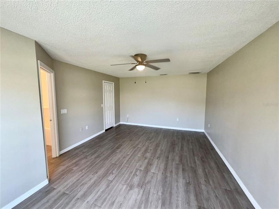 For Rent: $1,799 (3 beds, 2 baths, 2040 Square Feet)