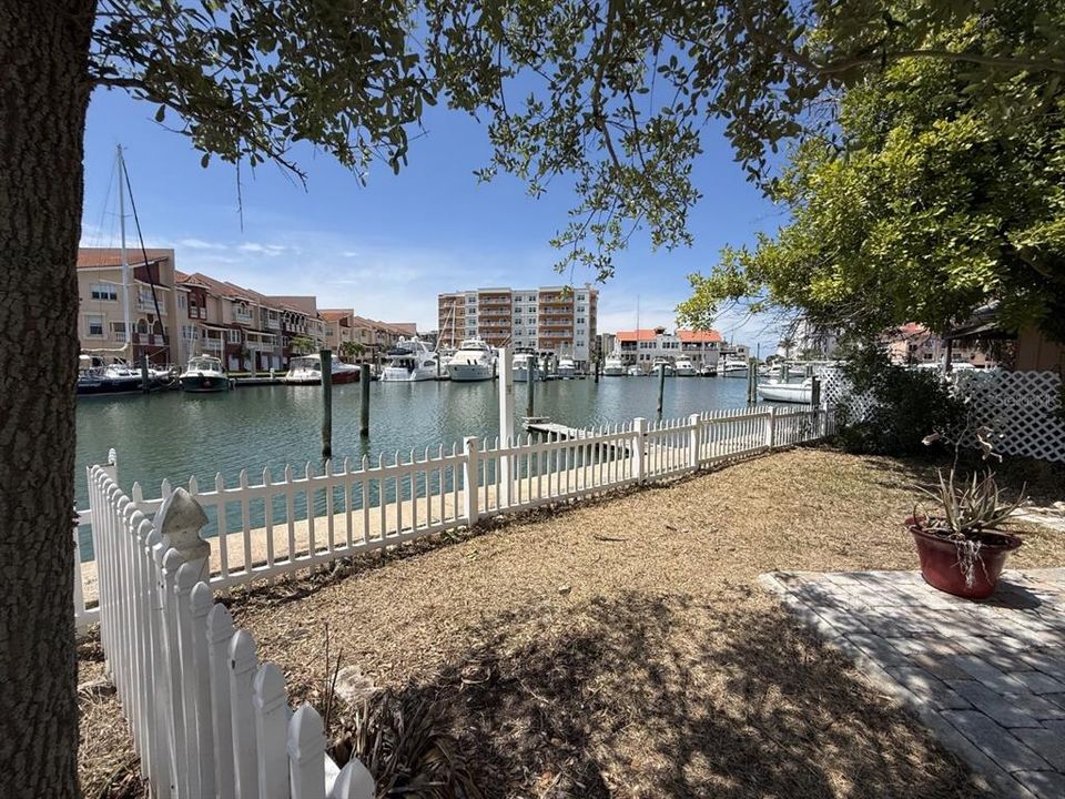 For Sale: $1,550,000 (0.29 acres)