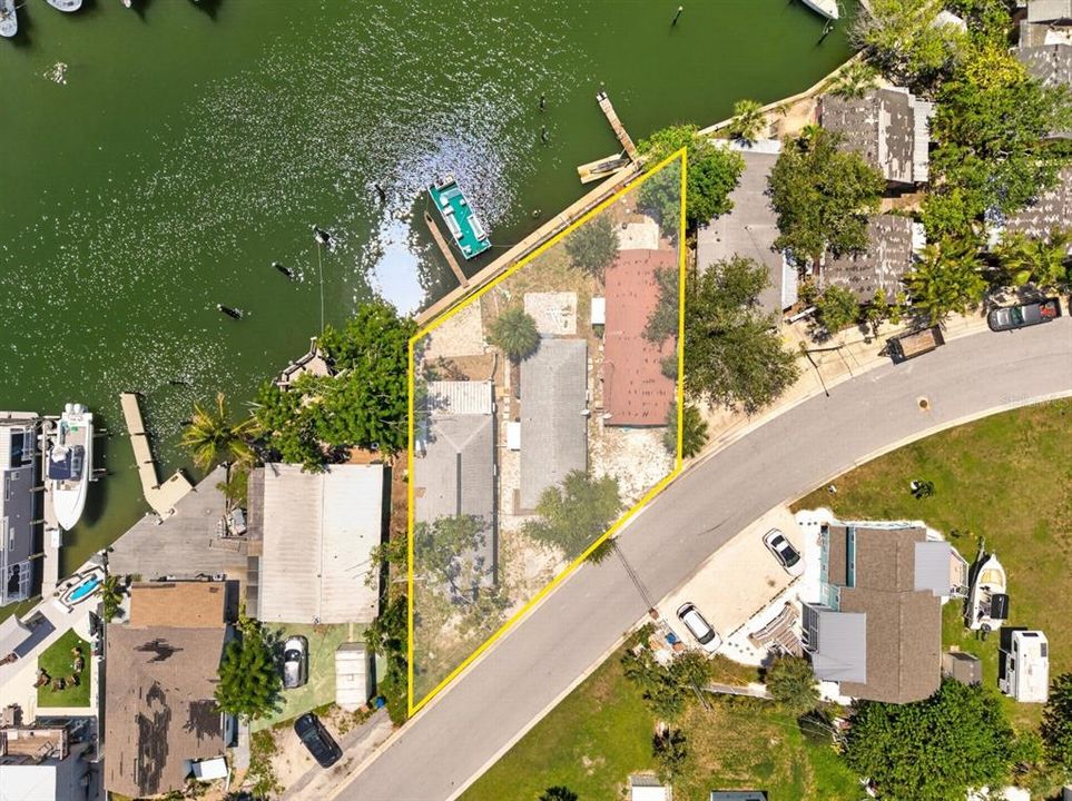 For Sale: $1,550,000 (0.29 acres)