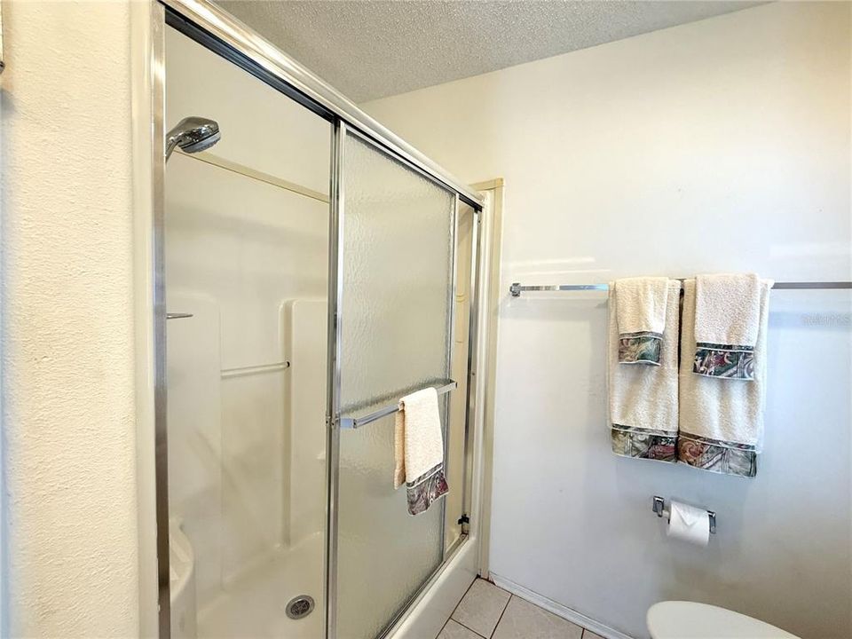 For Sale: $240,000 (3 beds, 2 baths, 1590 Square Feet)