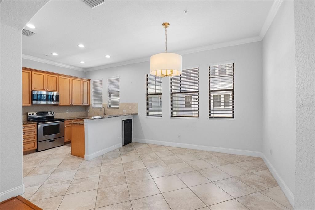 For Rent: $4,500 (3 beds, 2 baths, 1884 Square Feet)