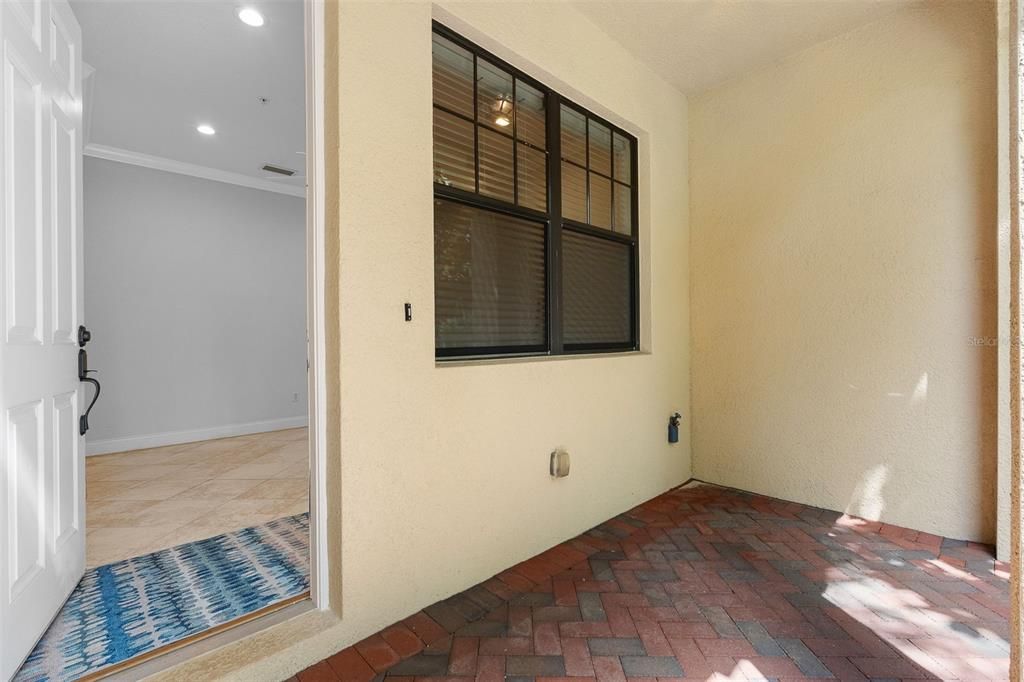 For Rent: $4,500 (3 beds, 2 baths, 1884 Square Feet)