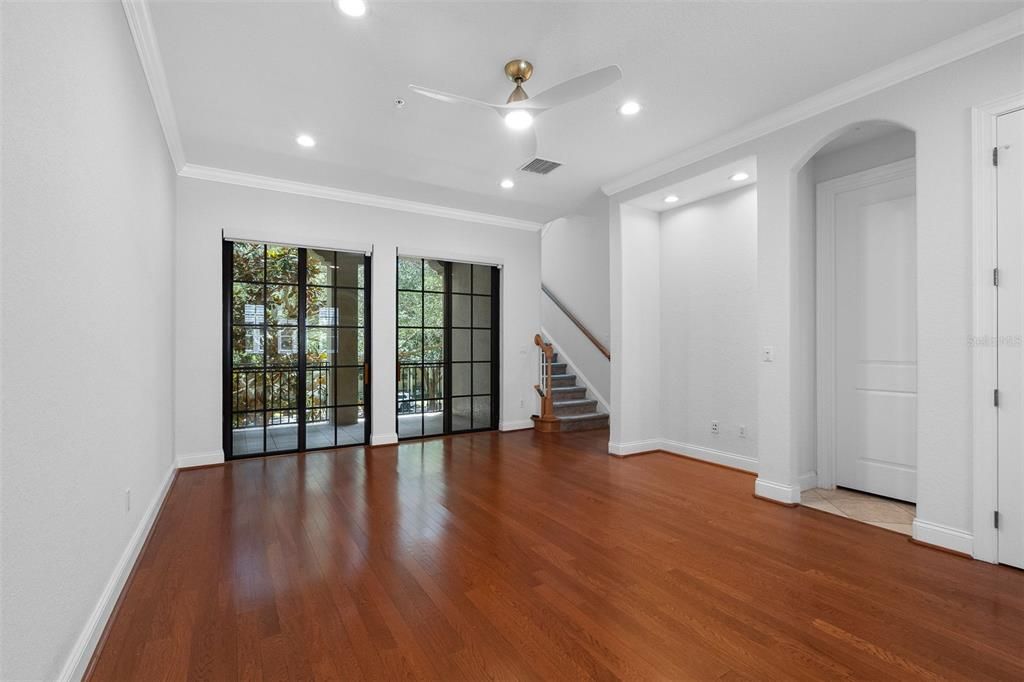 For Rent: $4,500 (3 beds, 2 baths, 1884 Square Feet)
