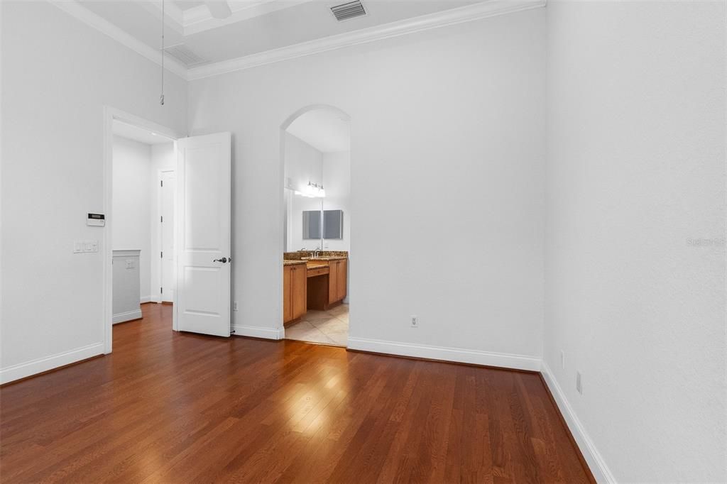 For Rent: $4,500 (3 beds, 2 baths, 1884 Square Feet)