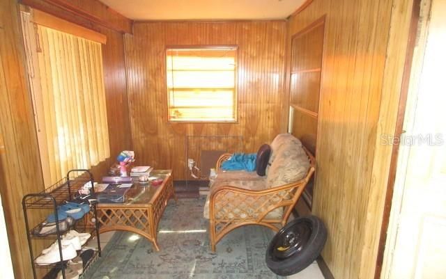 На продажу: $44,500 (2 спален, 1 ванн, 989 Квадратных фут)