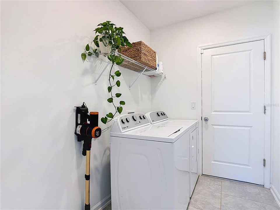 На продажу: $336,000 (3 спален, 2 ванн, 1560 Квадратных фут)