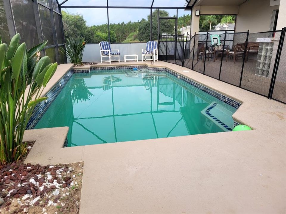 For Rent: $2,650 (3 beds, 2 baths, 1372 Square Feet)