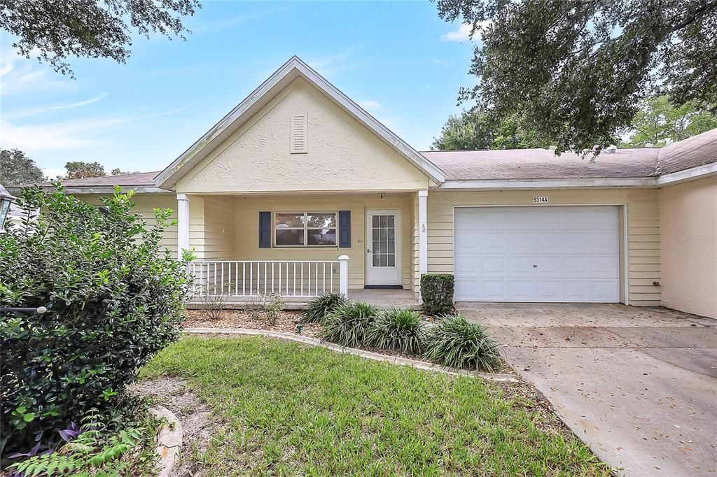 For Sale: $149,000 (2 beds, 2 baths, 1324 Square Feet)