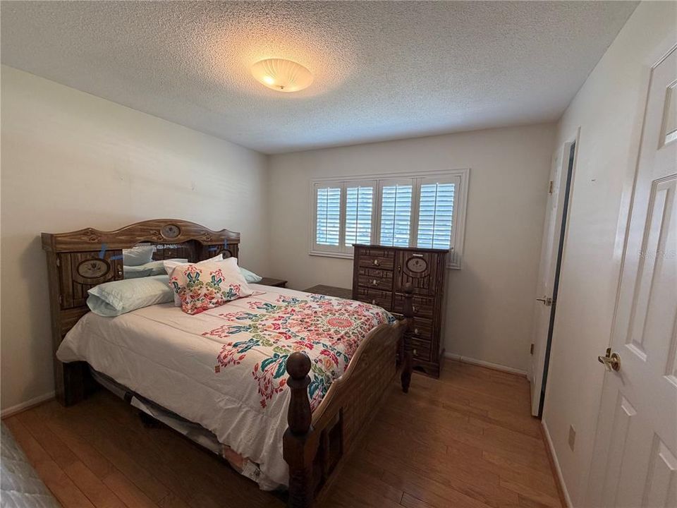 For Sale: $275,000 (3 beds, 2 baths, 1234 Square Feet)
